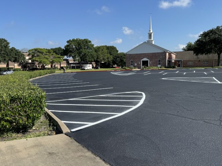 When Is The Best Time For Sealcoating in Houston, TX?